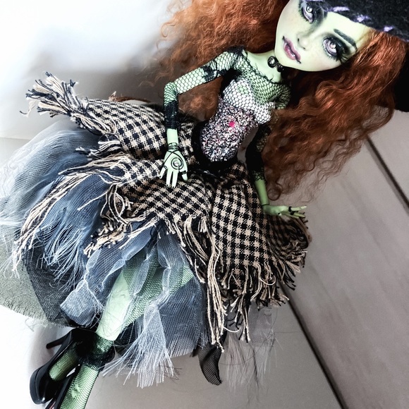 SOLD! - Picture 4 of 16